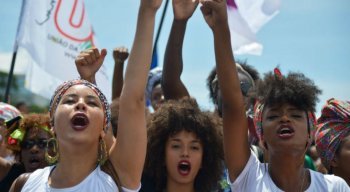 Segundo o levantamento, a violência vivenciada na escola também atinge mais os negros do que os brancos