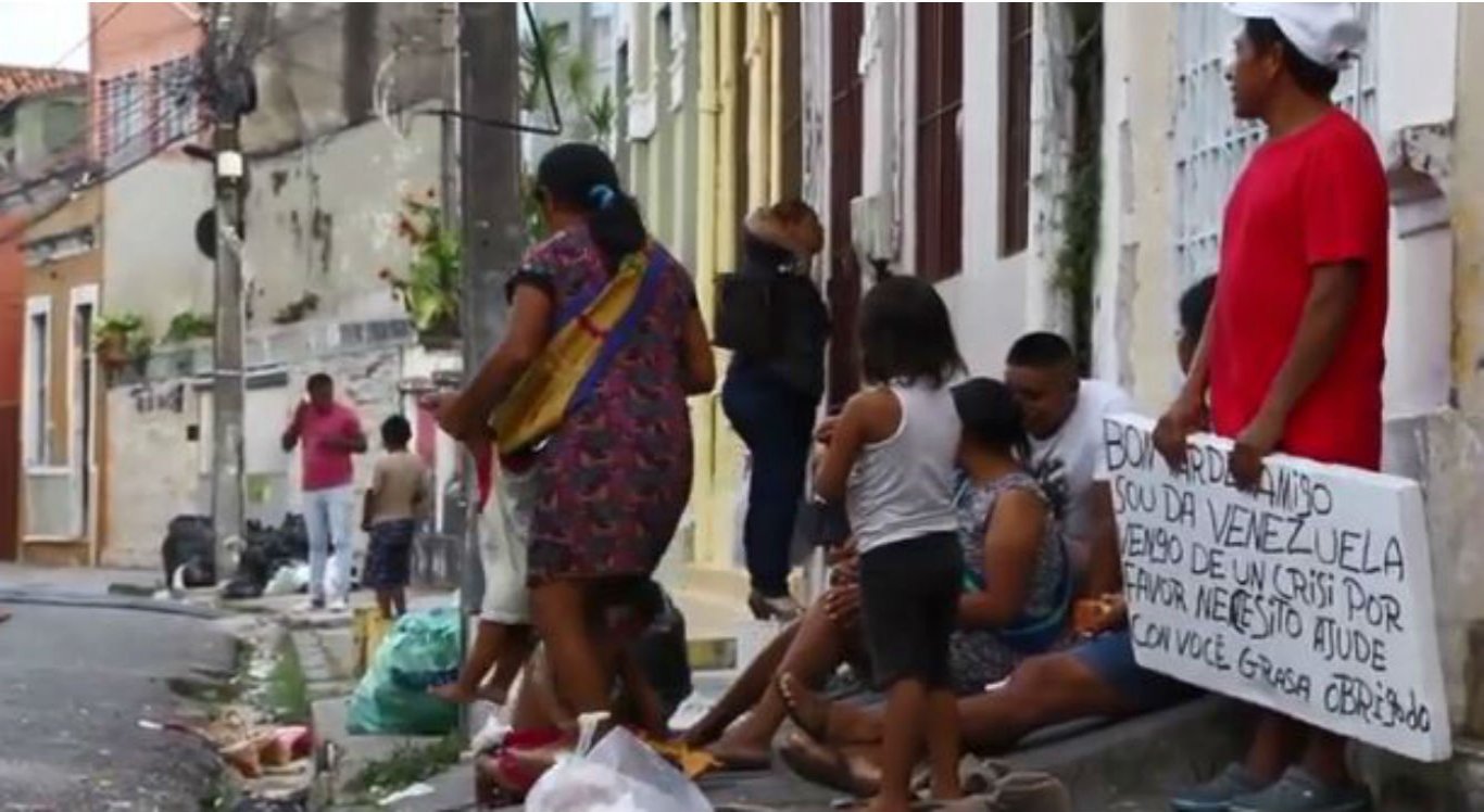 Venezuelanos que moram no Recife recebem apoio médico após pedido de ajuda para sobreviver