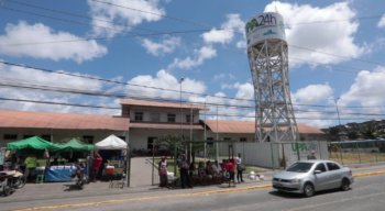 As primeiras informações são de que a criança, de quatro meses, foi levada à unidade por uma vizinha