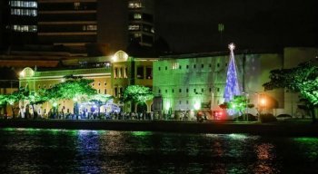 Ápice da festa, neste domingo, será a inauguração da árvore de Natal, no Cais da Alfândega