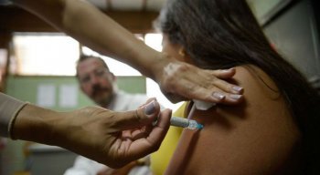 A equipe de médicos da USP selecionou 12 jovens e observou-os para avaliar a condição médica
