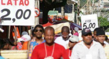 Os ambulantes precisam se cadastrar para trabalhar no carnaval