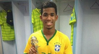 Ewandro é o novo reforço do ataque rubro-negro.