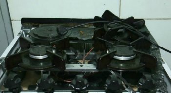 A dona do eletrodoméstico conta que estava preparando o almoço