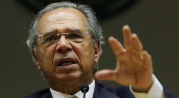 Economia Guedes: alta da inflação fará salário mínimo ficar acima de R$ 1.031 Ministro disse que valor do mínimo será definido anualmente