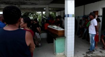 O trem seguia sentido Centro quando apresentou defeito antes de chegar a Estação Santa Luzia.