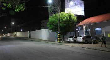 Os moradores do bairro ficaram revoltados e tentaram linchar o suspeito