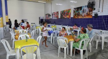 Restaurante popular foi inaugurado nesta segunda