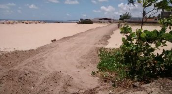 A Prefeitura alega que via é continuação da Avenida Bernardo Vieira de Melo e que se trata de uma pista provisória