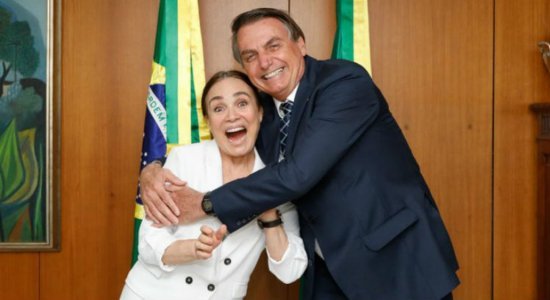 Resultado de imagem para Regina Duarte se reúne com Bolsonaro no Palácio do Planalto