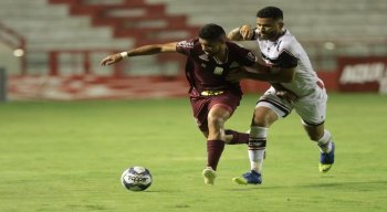 O Náutico teve um pênalti perdido por Salatiel