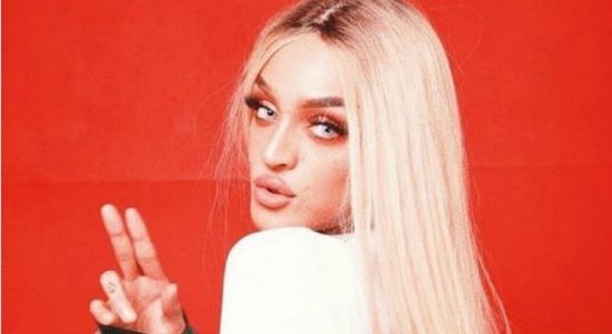 Cantora desembarca no Recife no Sábado de Zé Pereira