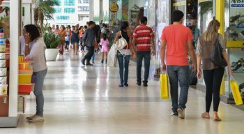 Micro e pequenos empreendedores que foram excluídos do sistema de tributação Simples Nacional têm até o dia 31 de janeiro para regularizar pendências