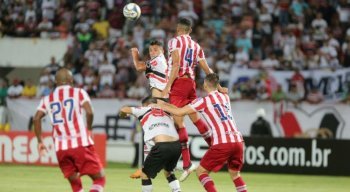 A partida entre Santa Cruz x Náutico acontece no Arruda.