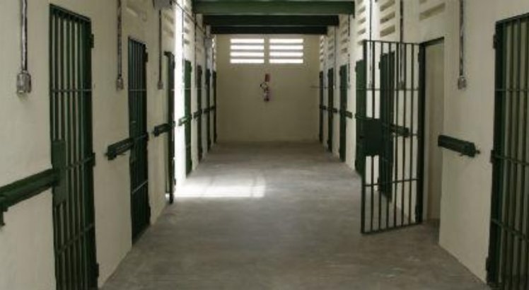 Pernambuco suspende visitas presenciais em todo o sistema prisional