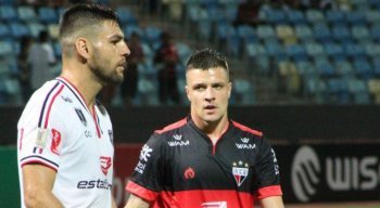 William Alves perdeu o pênalti que deu a classificação ao Atlético-GO