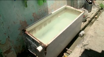 O corpo da mulher foi encontrado em uma geladeira cheia de água