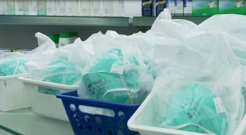 A procura por máscaras cirúrgicas e álcool em gel cresce no Recife