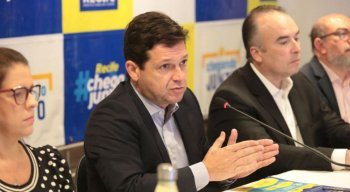 Prefeitura do Recife realizou reunião emergencial neste domingo