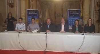 Secretários participam de coletiva virtual