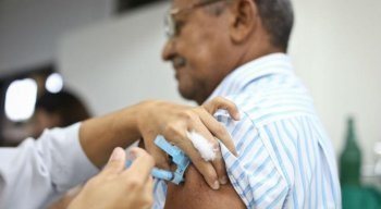 Vacinação contra gripe começa nesta segunda