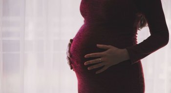 Grávida de 33 anos não resistiu e morreu, bebê está na UTI