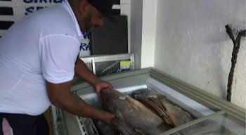 Flávio Souza criou um serviço de entrega para atender os clientes que estão isolados em casa