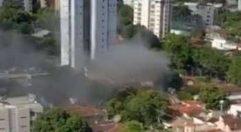 Incêndio aconteceu em casa no bairro do Parnamirim, Zona Sul do Recife