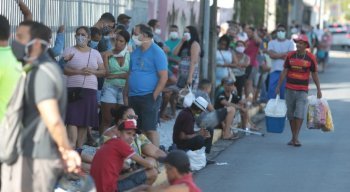 Agência da Caixa na Praça da República, no bairro de Santo Antônio
