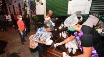 O grupo Unificados pela População em Situação de Rua pede doação de alimentos, produtos de higiene e limpeza, além de roupas