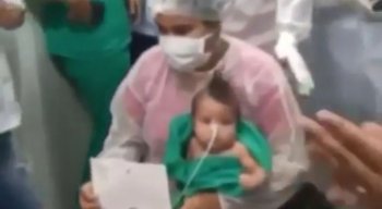 Bebê ficou na UTI Neonatal