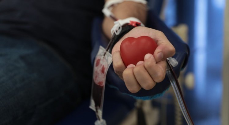 Pandemia: campanha convoca voluntários para doação de sangue, após queda de 20%