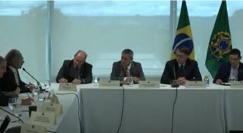 O ministro do STF, Celso de Mello, autorizou a divulgação do vídeo