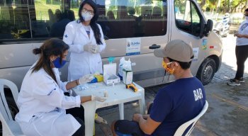 A Secretaria de Saúde de Olinda, através do Consultório de Rua, fez 20 testes nas pessoas de situação de rua nos bairro do Carmo, Varadouro e Cidade Alta, na manhã desta quarta-feira (03.06)