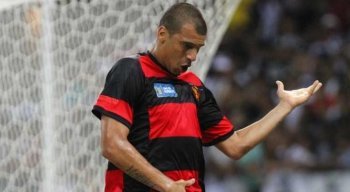 Neto Baiano marcou o gol do título do Sport.