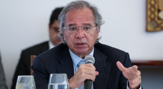 Paulo Guedes afirmou que será preciso enfrentar a segunda onda da crise do coronavírus, que é a econômica