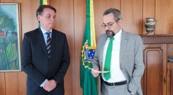 Anúncio foi feito com vídeo postado nas redes sociais