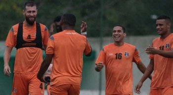 Os jogadores do Santa Cruz avaliaram a primeira semana de atividades.