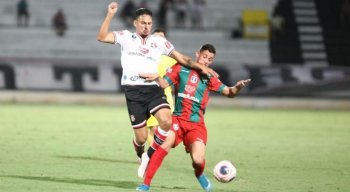 Salários dos jogadores do Salgueiro estão em dia, apesar da pandemia.