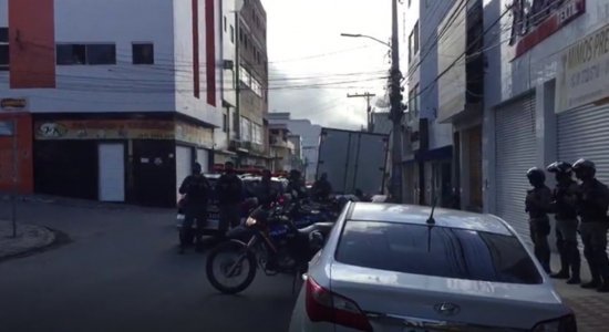 Policiais realizam fiscalização em pontos de Caruaru