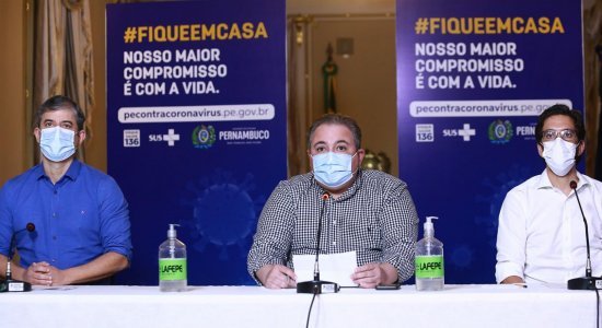 Coletiva de imprensa do Governo de Pernambuco nessa segunda-feira (30)