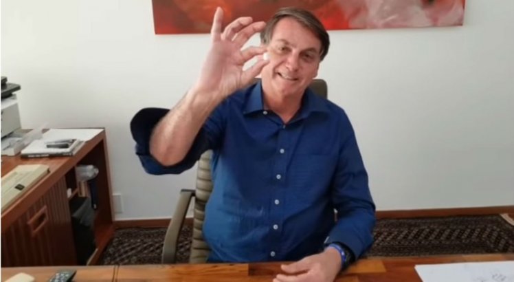 Presidente Jair Bolsonaro gravou vídeo tomando a hidroxicloroquina