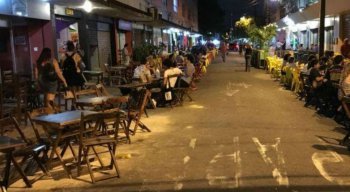 Bares e restaurantes esperam reabertura