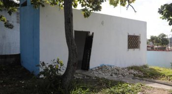 A ONG foi assaltada e os bandidos levaram quase tudo do local