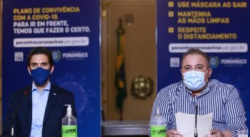 secretário estadual de desenvolvimento econômico, Bruno Schwambach (E), e secretário estadual de saúde, André Longo (D).