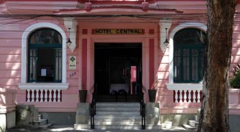 O Hotel Central fica no bairro da Boa Vista, centro do Recife