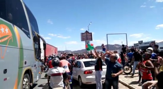 Comemoração na chegada do Salgueiro à cidade