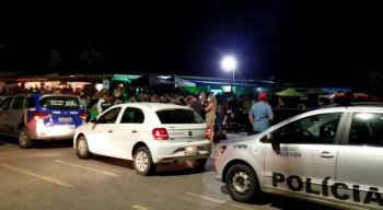 Bar no bairro do Cordeiro estava lotado e funcionando após as 22h
