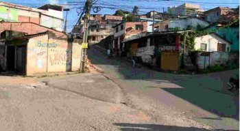 Serralheiro foi morto com mais de cinco tiros em Camaragibe, de acordo com testemunhas