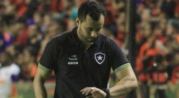 Jair Ventura, novo treinador do Sport, iniciou a carreira no Botafogo em 2017.